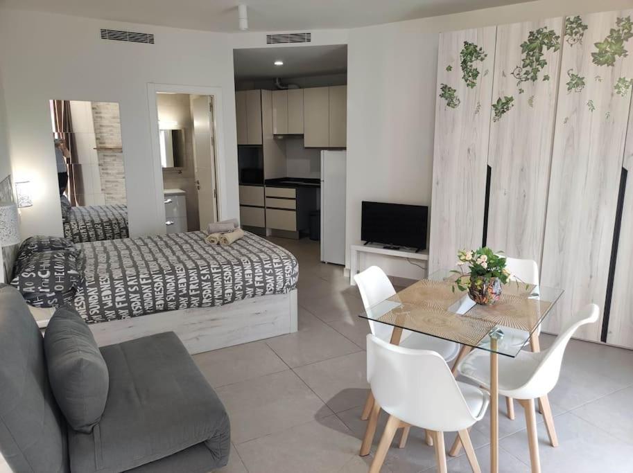 Nuevo Estudio Con Parking Gratis Malaga Exterior photo